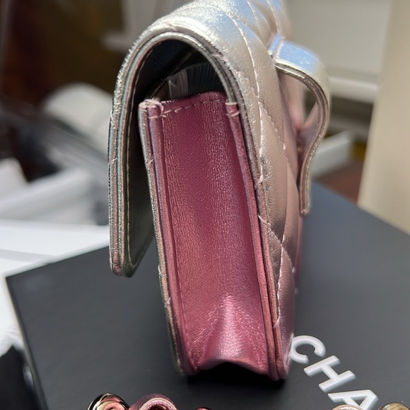 Gradient Metallic Two Tone Lambskin Quilted Flap Chain Belt Bag NWOT Pink/Silver - Picture 7 of 17